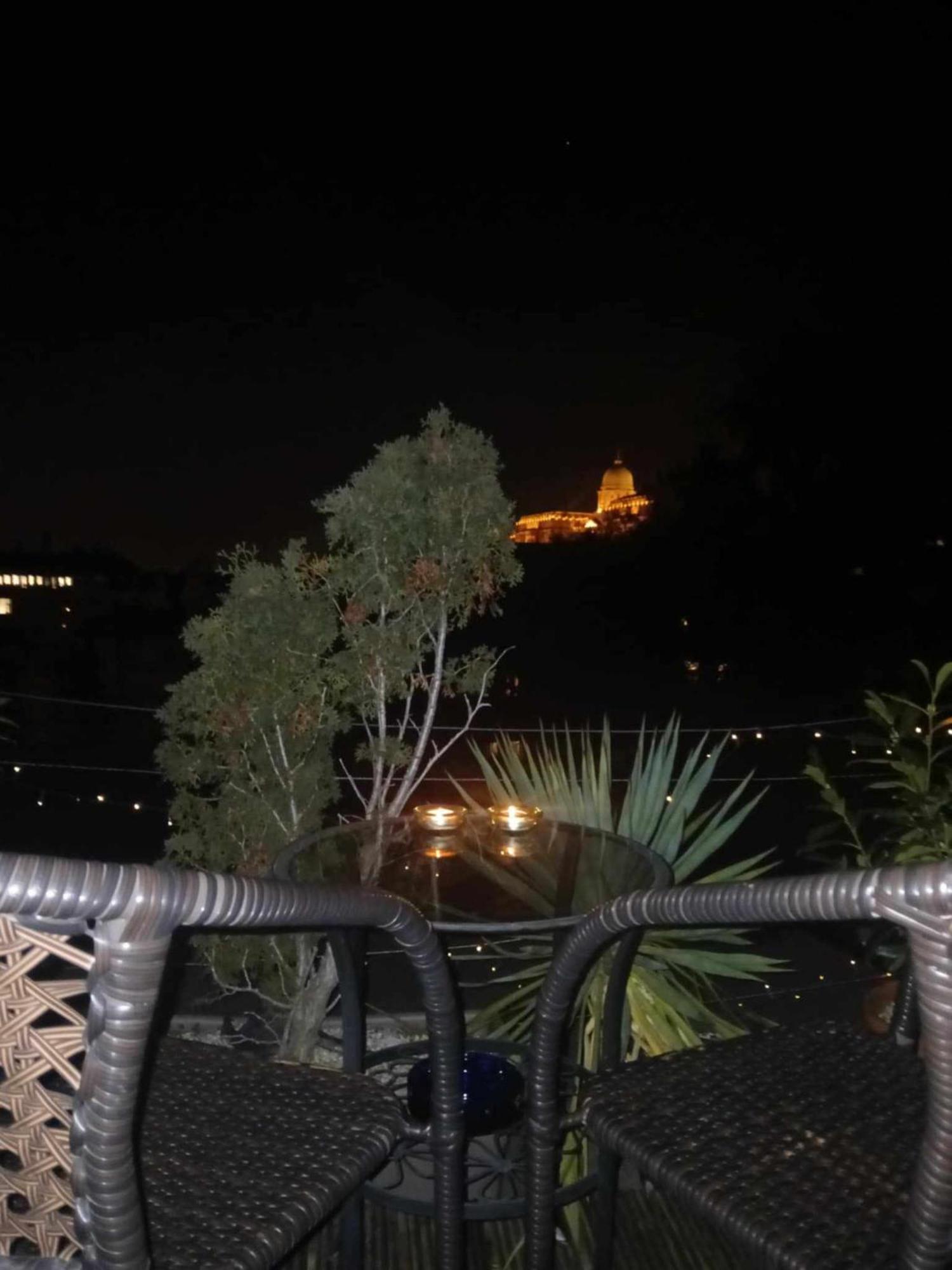 Cozy Panorama At The Castle Apartmán *